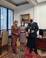 Dwie kobiety - Szef KAS i Dyrektor IAS w Bydgoszczy oraz mężczyzna w mundurze SCS - Naczelnik KPUCS w Toruniu.