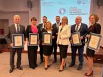 Dyrektor Beata Adamowicz z 6 Naczelnikami Urzędów Skarbowych.