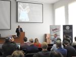 uczestnicy konferencji zgromadzeni na sali wykładowej UKW